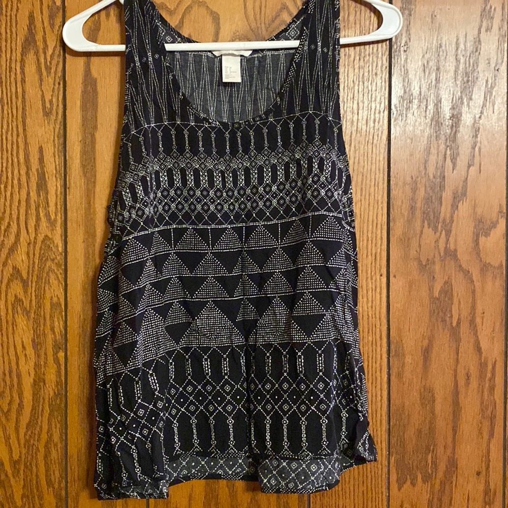 Black patterned tank top